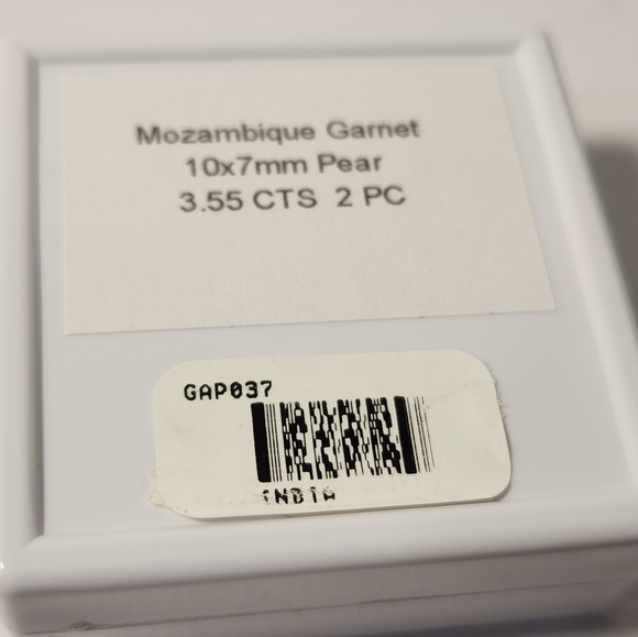 NIB 3.55cts Natural Mozambique Garnet Pair 10x7mmPear Cut Matched loose stones - Picture 15 of 15
